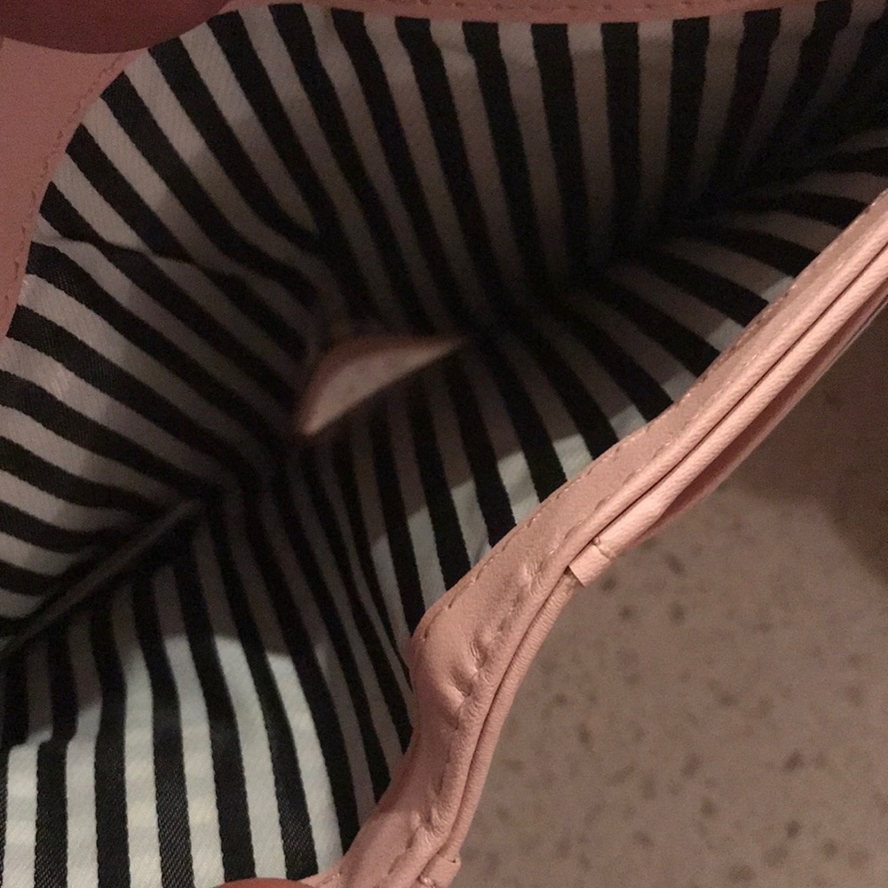 Kate Spade wallet - Picture 7 of 8